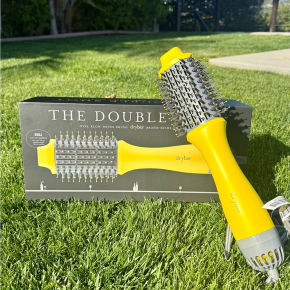 Drybar Double Shot Oval Blow-Dryer Brush
